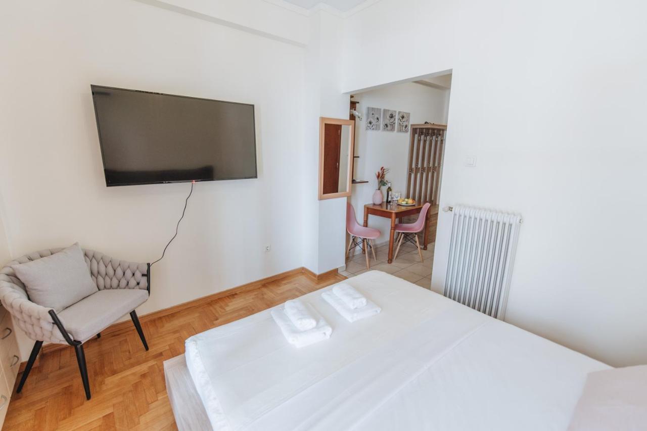 Ferienwohnung Shiny Filis For 2 Vipgreece Athen Exterior foto